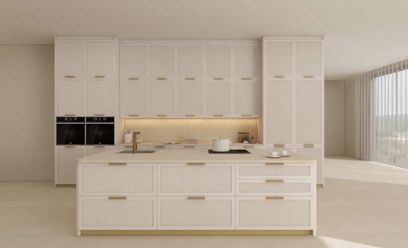 Full-height handleless kitchen cabinets with integrated oven.Full-height handleless kitchen cabinets with integrated oven.